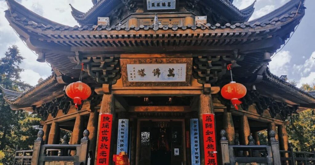 萬佛塔正門照(近景)